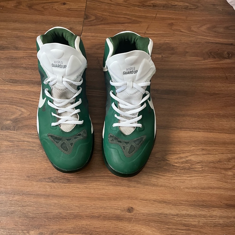 Nike Hyper Guard Up